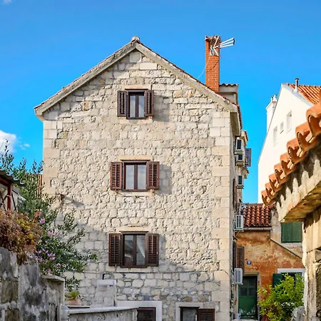 아파트먼트 F&a 스플리트